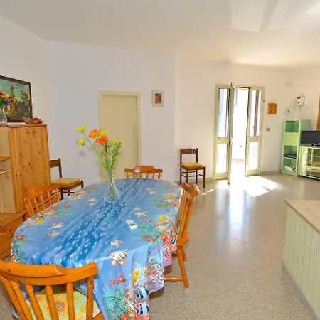 Ginestra Tre47 By Salento Prime *